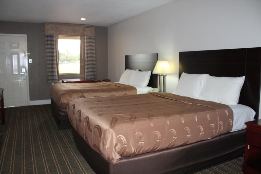 Quality Inn & Suites Port Arthur - Nederland Exterior foto
