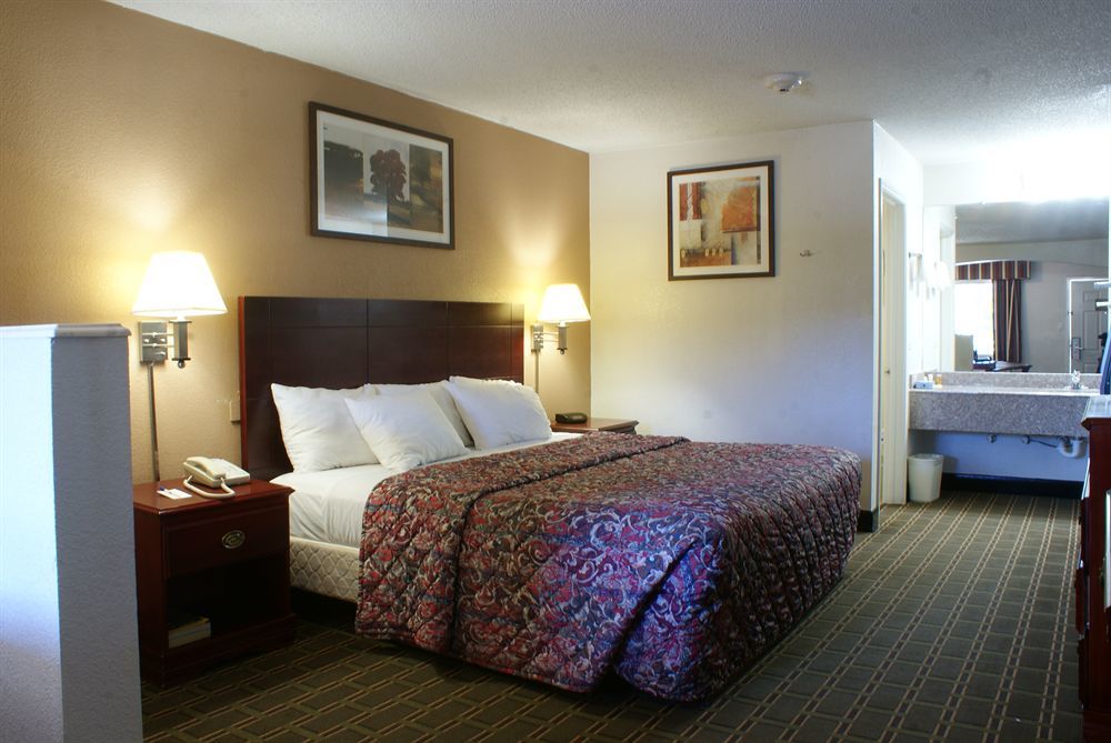 Quality Inn & Suites Port Arthur - Nederland Exterior foto