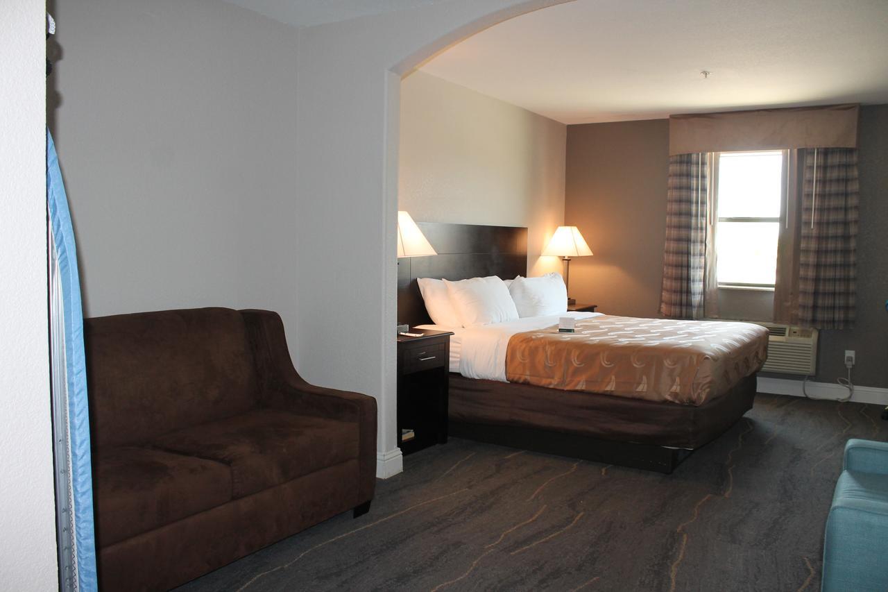 Quality Inn & Suites Port Arthur - Nederland Exterior foto